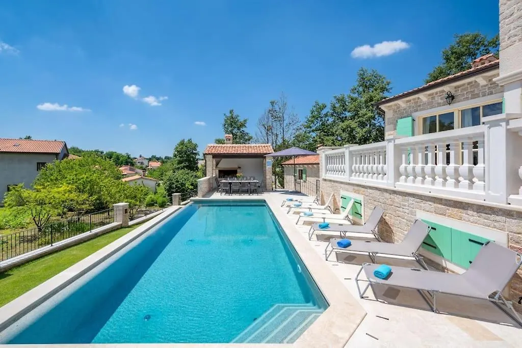 Villa Valffiorita Pazin