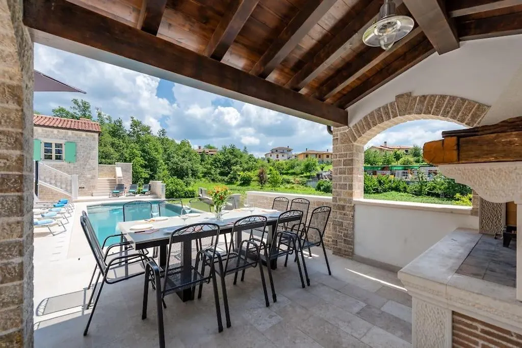 Villa Valffiorita Pazin