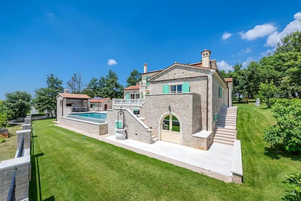 Villa Valffiorita Pazin 0*,