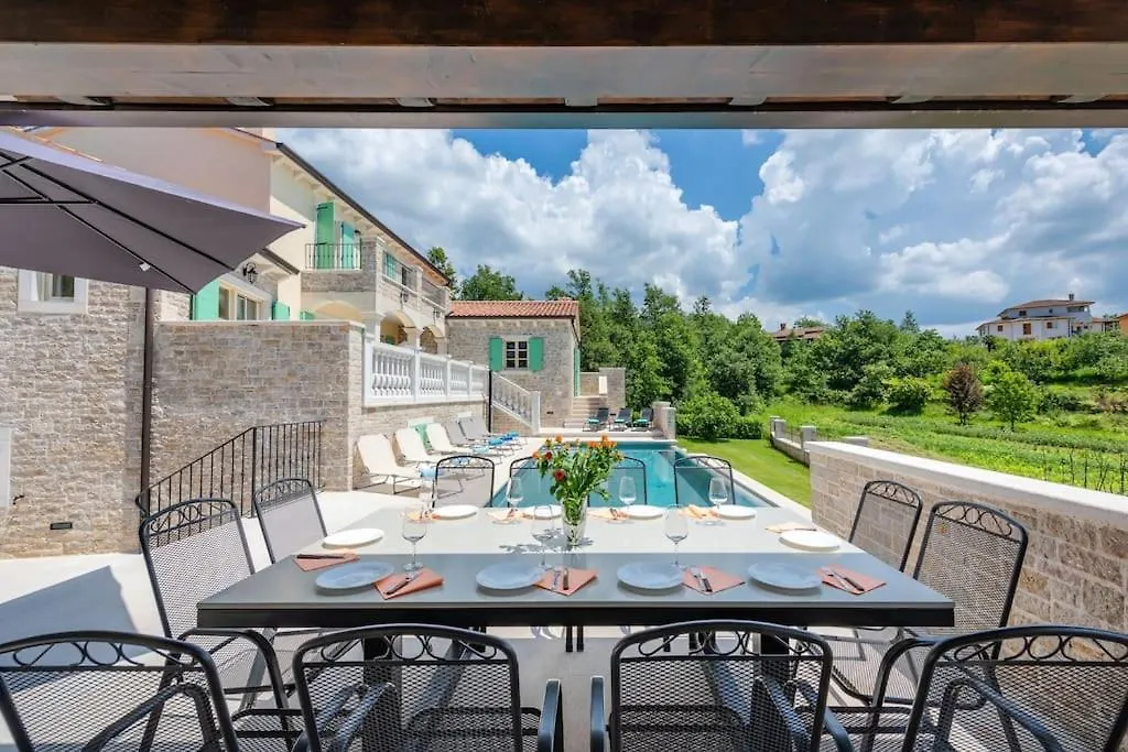 Villa Valffiorita Pazin
