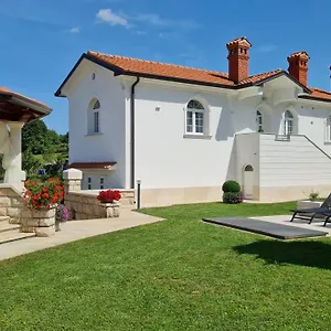 Apartment Bianca, Pazin